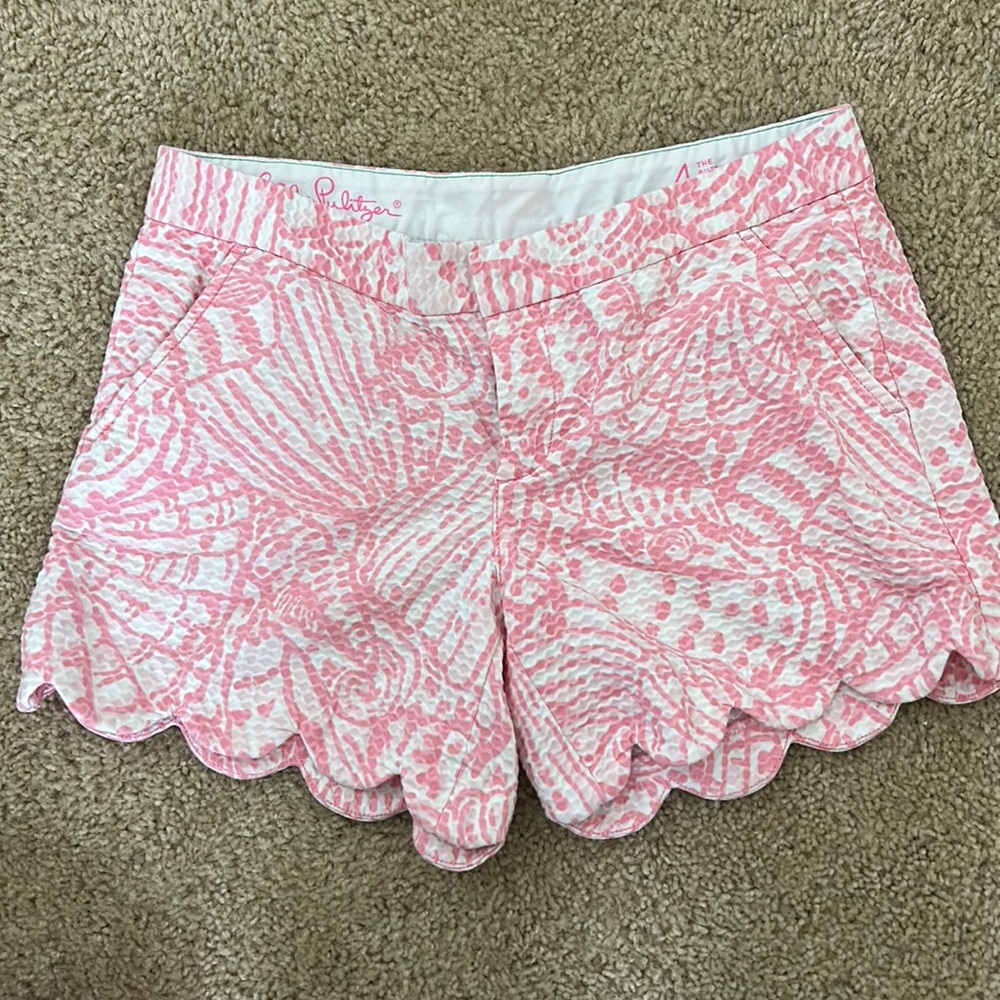 Pink and white Lilly size 4 Buttercup Shorts